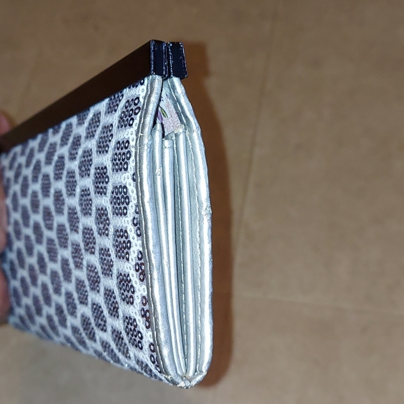 Anna Sui Wallet - Picture 7 of 8